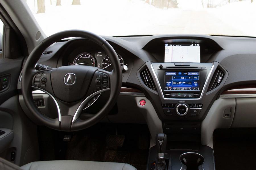 Торпедо Acura MDX SH-AWD (YD3) 2014 года  (фото 18 из 36)